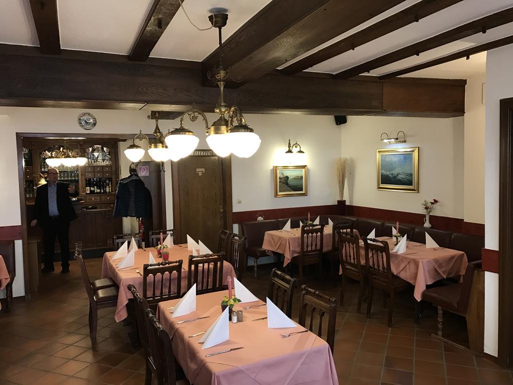 Hotel Ratskeller Zell an der Mosel Εξωτερικό φωτογραφία