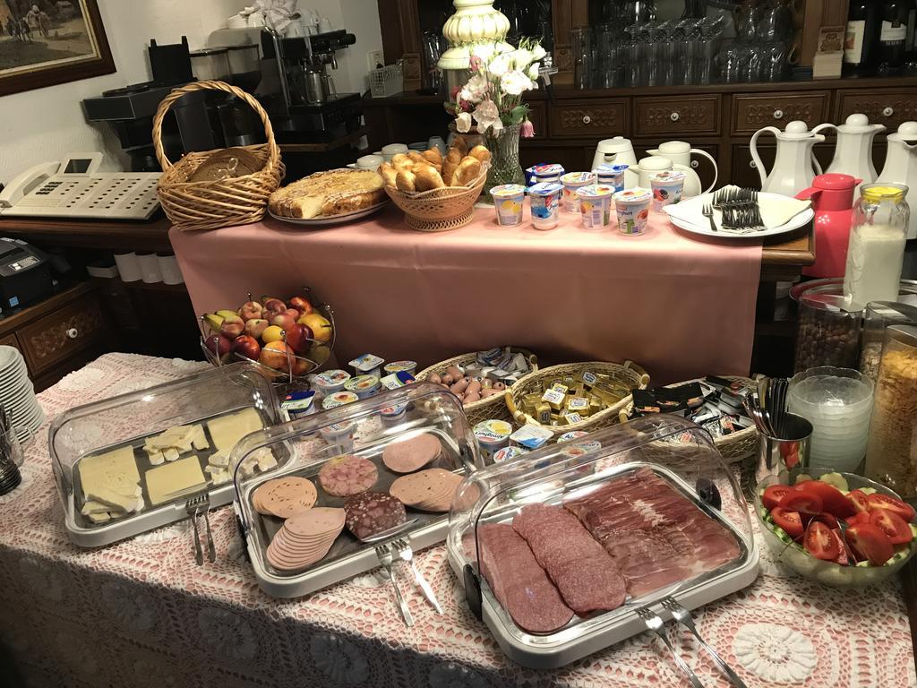 Hotel Ratskeller Zell an der Mosel Εξωτερικό φωτογραφία